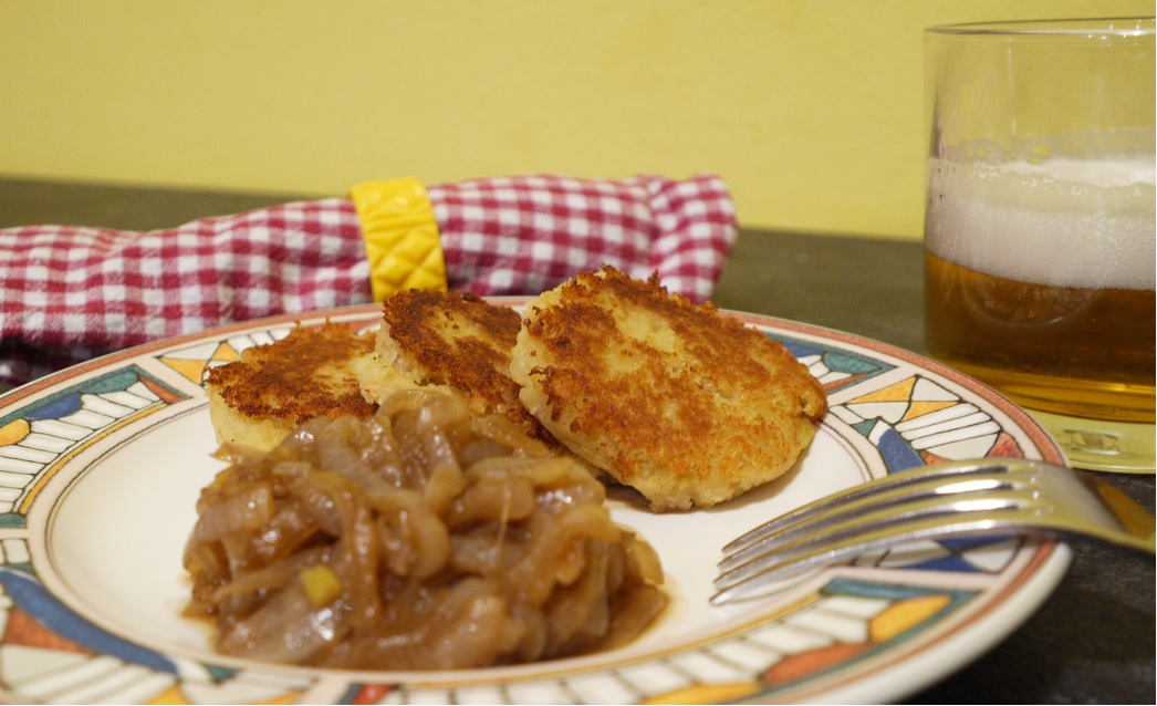 Burger di fagioli e cipolle caramellate